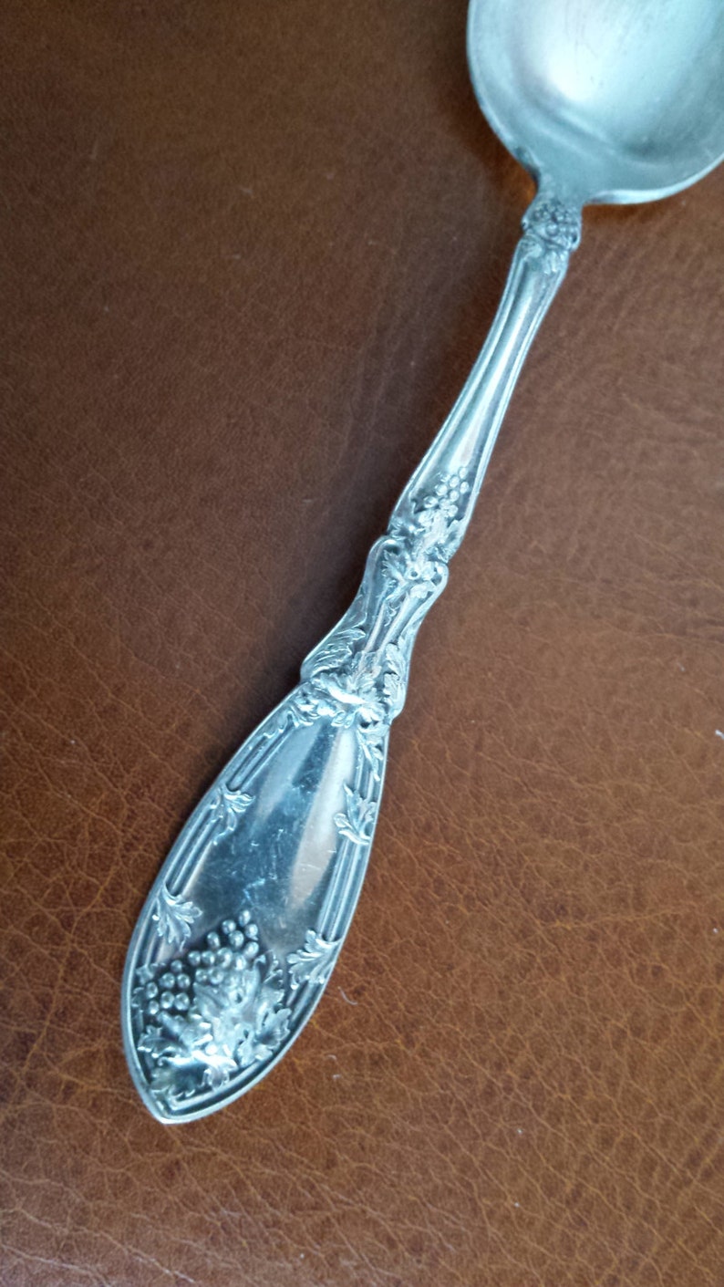 Antique Collectible 1881 ROGERS 1908 LA VIGNE Serving Tablespoon 7 78