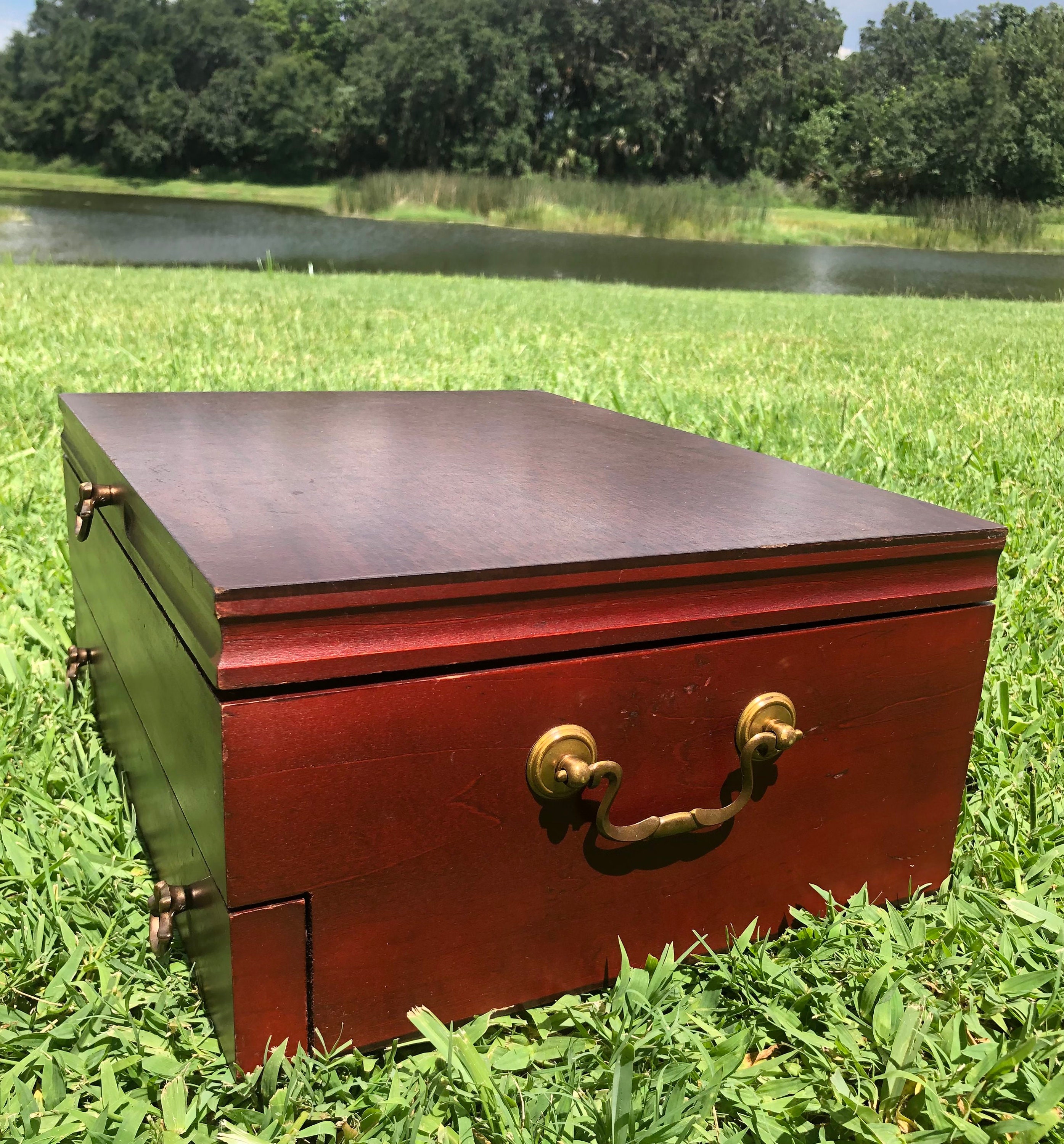 Vintage Elegant Mahogany Finish 2 Drawers Silverware/flatware Storage  Box/chest for 12 Settings 