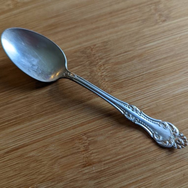 Antique Collectible Wm A ROGERS 1898 CARLTON Teaspoon 5 7/8"