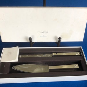 Vintage VERA WANG WEDGWOOD Srebrny talerzyk do ciasta/ciasta z nożami i serwerem, zestaw 2 szt. w pudełku