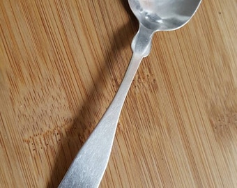 Coleccionable antiguo Ben K CHASE Coin Silver FIDDLE Teaspoon 5 7/8 "Mono R.E.B circa 1881-1899