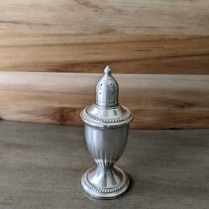 Antico DUCHIN STERLING Argento Pesato Vetro Rivestito Ornato Sale/Pepe Shaker 4 3/4"