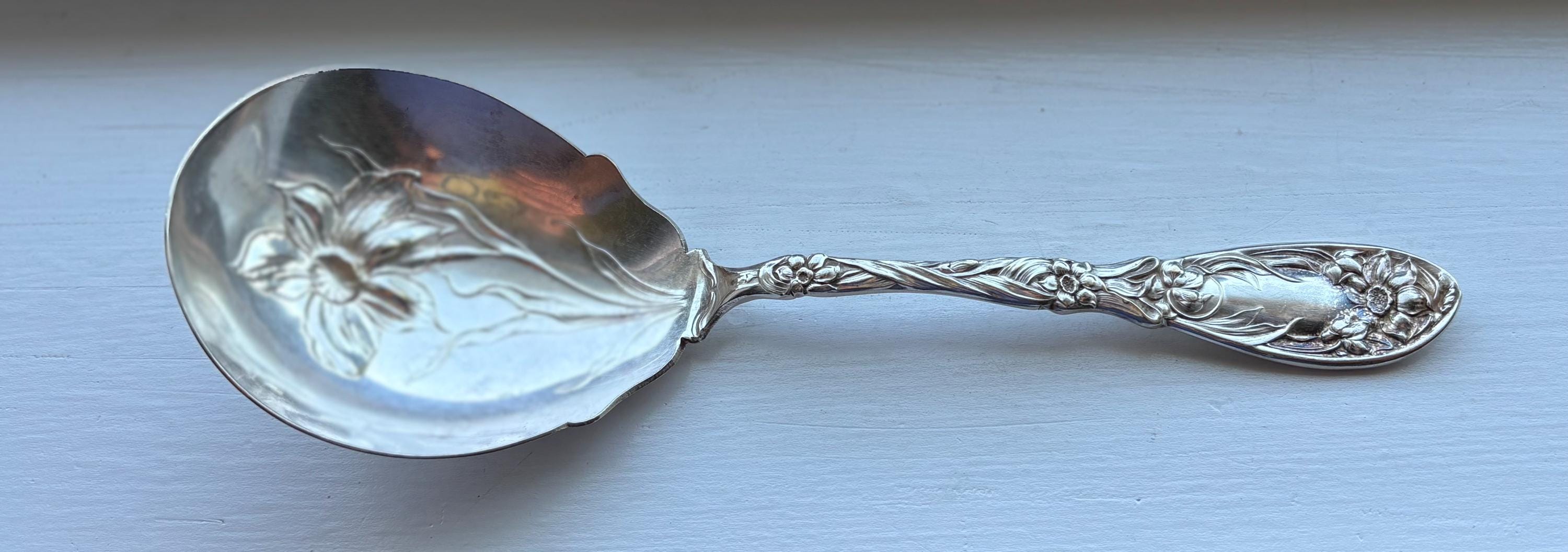 Antique Collectible OXFORD Silver 1908 NARCISSUS Casserole Spoon 8