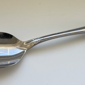 thumbnail image 2 of Oneida Toddletime Stainless Steel Baby/Youth Flatware Set - Glossy Silver (Used, Great Cond.) 2 of 11
