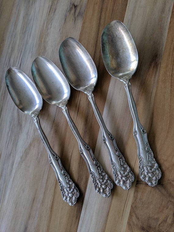 s Oval Soup KING LOUIS International Sterling Silver Flatware Dessert Spoon