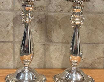 Increíbles, preciosos, raros, elegantes y vintage candelabros WALLACE SILVER de plata chapada "BAROQUE" con repujado, 9 1/4", juego de 2