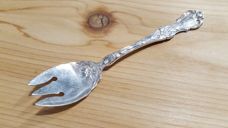 Set of 6 Antique Collectible 1835 R WALLACE 1902 FLORAL Ice Cream Fork 5 12 Mono B