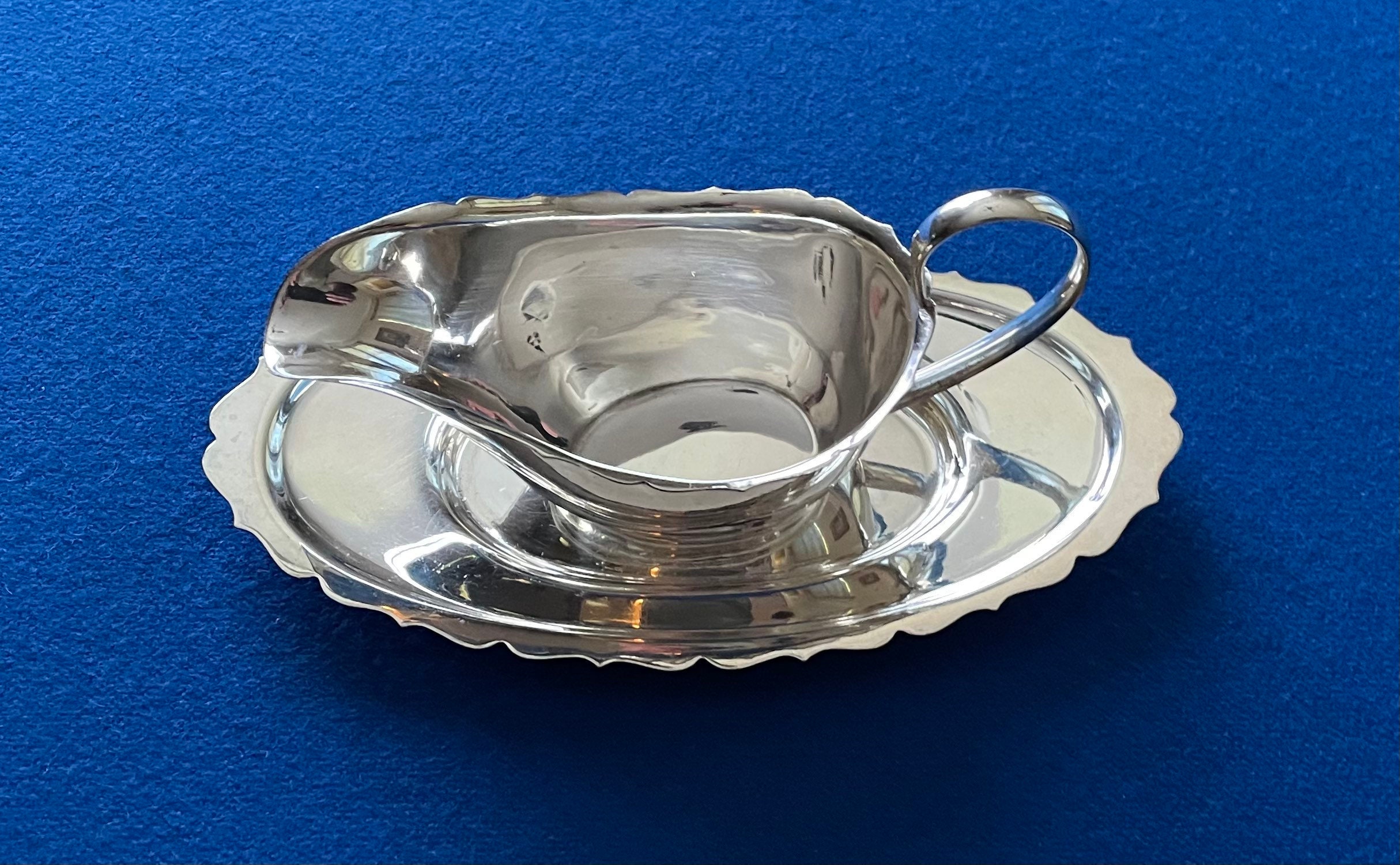 Gorgeous Antique JOHN BIGGIN 1911 APEX Silver Handle Gravy Boat W ...