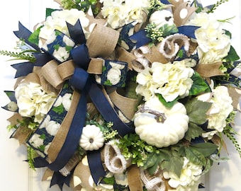 Coronas de otoño para puerta de entrada, corona de calabaza blanca, corona de otoño azul, corona de hortensias de otoño, coronas de otoño para puerta de entrada, decoración de otoño azul marino