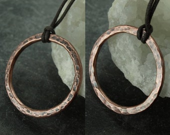 Pendant with ribbon, copper ring, hammered structure, hammered copper jewelry, circle, celtic, viking, cosplay, handmade, copper, necklace
