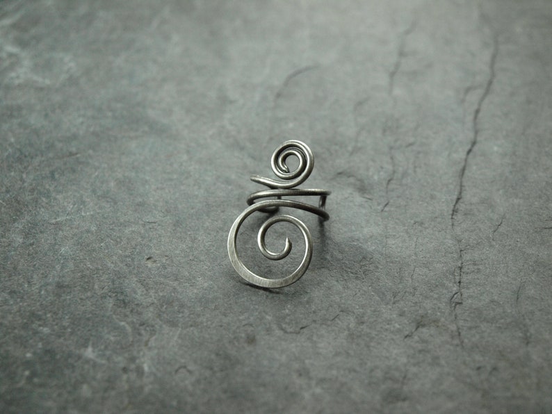 Ear clip simple, spiral Echtsilber antik