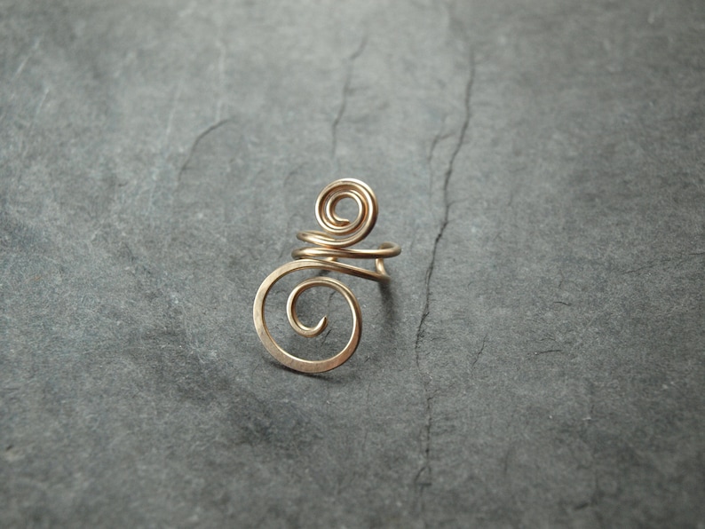 Ear clip simple, spiral Bronze