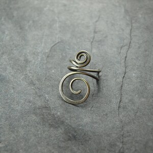 Ear clip simple, spiral Messing antik