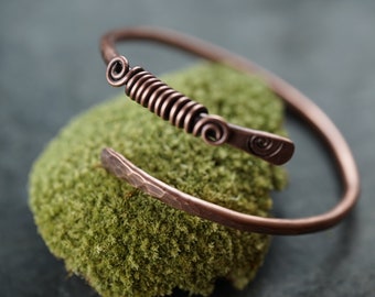 Bangle copper, hammered, double spiral, spiral, stamped, Viking jewelry, Celtic, rustic