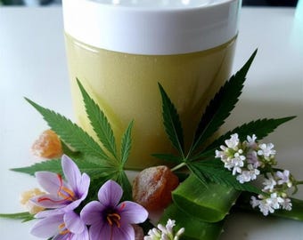 Sugar Body Scrub, The Naturalist, Hemp Seed Oil, Honey, Patchouli Saffron, frankincense, 9 oz.