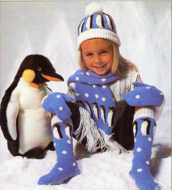 Childrens Penguin Hat Scarf Mittens 