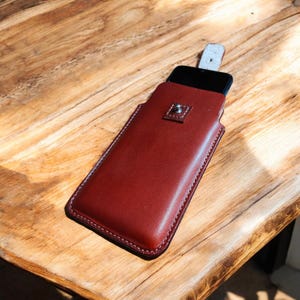 iPhone Leather Case, iphone 16 pro max, iphone 17 pro max leather case, 12, 11 pro max.leather iphone belt case, iphone belt case