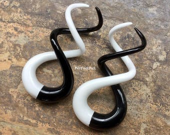 1 Pair (2 Pieces) Half and Half Black & White Cork Screw Spirals Glass