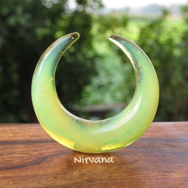 1 Pair (2 Pieces) Slyme Green Pinchers Spirals Glass