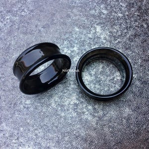 1 Pair (2 Pieces) Black Tunnels Pyrex Glass Gauges