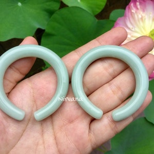 1 Pair (2 Pieces) Nirvana&#39;s Mint Glass Hoops