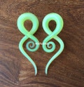 1 Pair (2 Pieces) Slyme Green Glass Note Spirals product logo