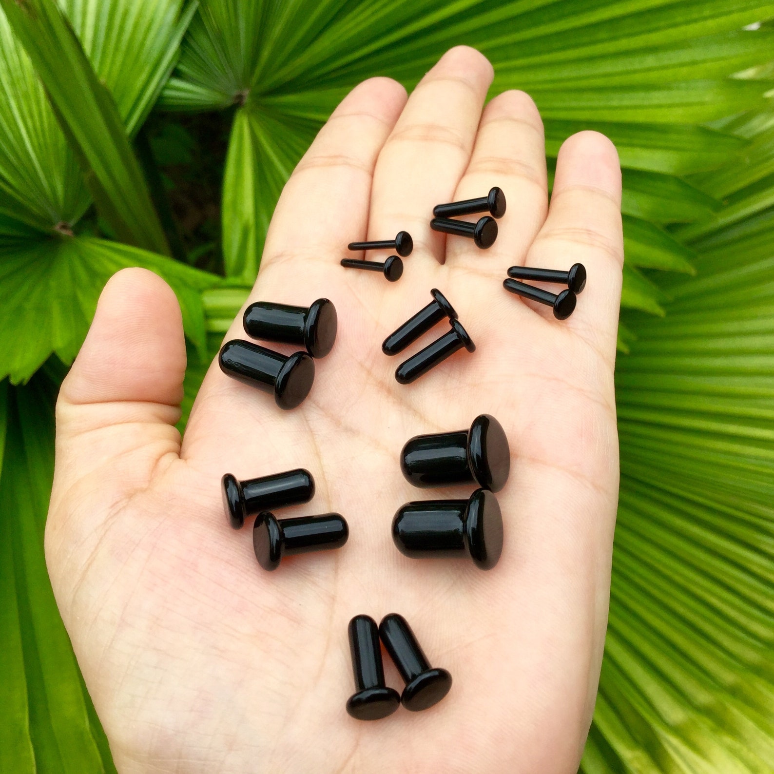 8 Pairs (16 Pieces) Black or Other Color Single Flared Glass Plugs ...