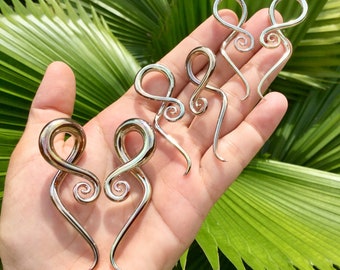 1 Pair (2 Pieces) Silver/Gold Color Glass Note Spirals