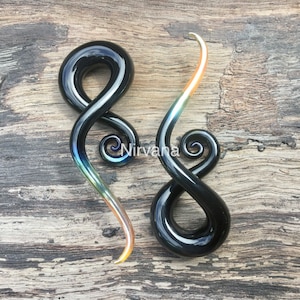 1 Pair (2 Pieces) Black & Silver/Gold Oil Slick Note Spirals