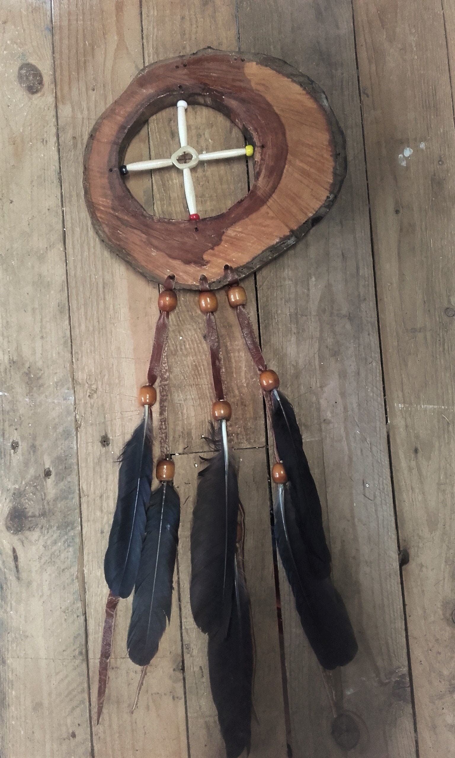 Roue Médecine - Bois Naturel, Cuir, Os, Perles Bois Ref Mw 190301