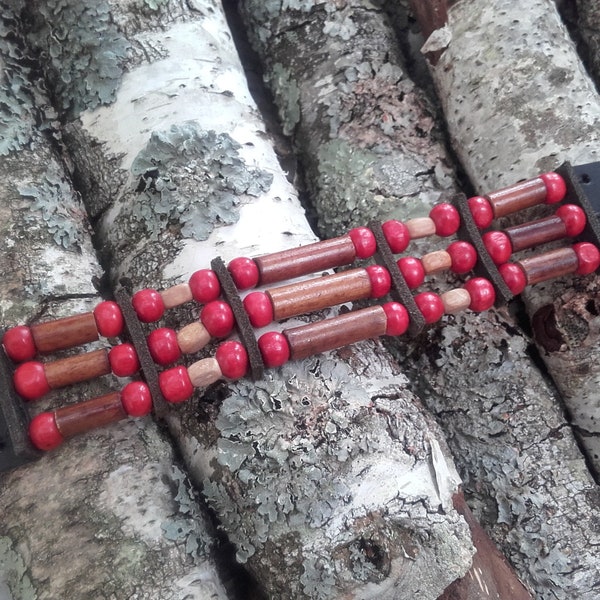 Style Native American bracelet 3 rows, wooden beads - ref: B 373