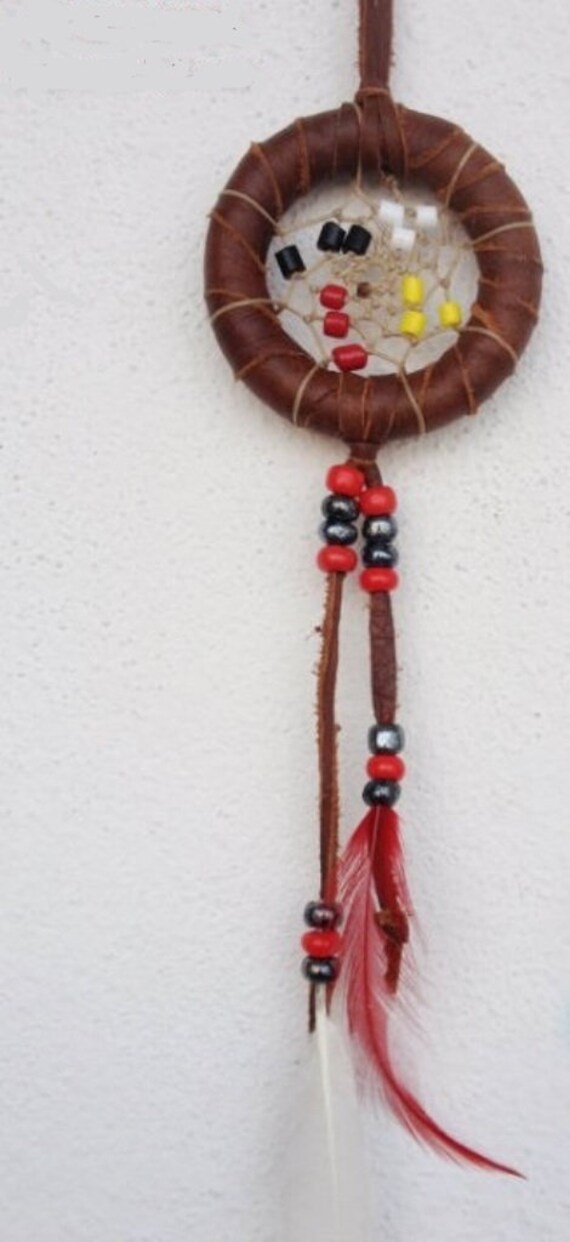 Attrape-Rêves Cuir Marron, Perles Aux 4 Couleurs Des Directions - Ref Dc 140201