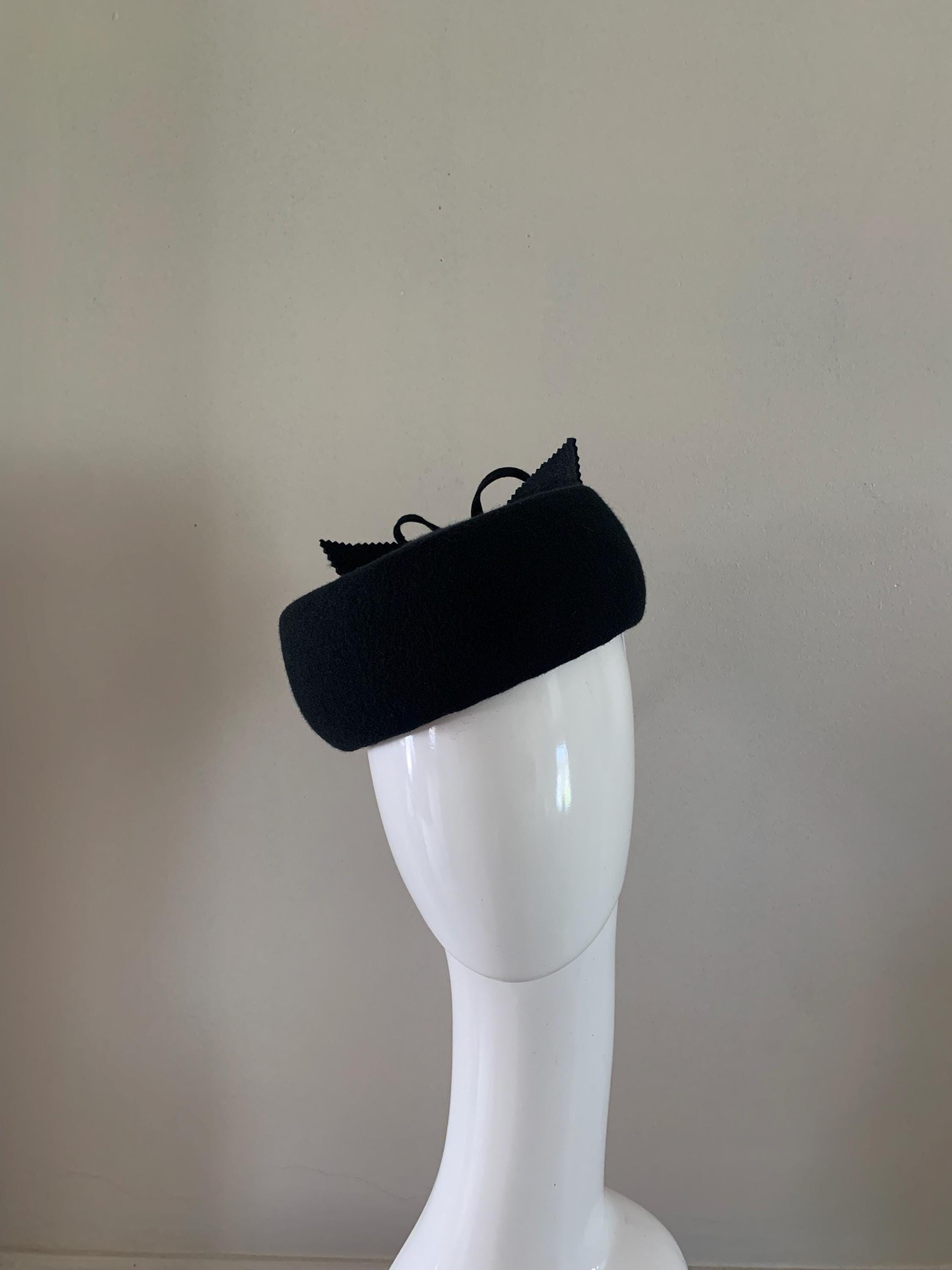 Vintage 1950s Black Wool Felt Pillbox Hat with Velvet Bow Pillbox Little Black Vintage Hats for Women for sale | eBay main image 2