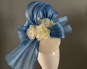 Ivory Sinamay Perching Beret: Light Blue Silk Abaca Bow  display picture 3