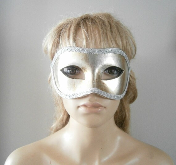 Silver Venetian Cummerbund Silver Venetian Cummerbund