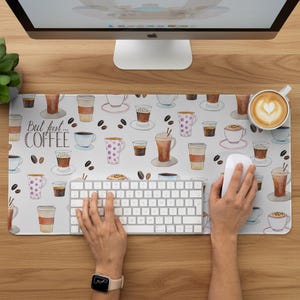 Tapis de bureau à motif café. Tapis de souris extra large avec base antidérapante, utilisable également comme tapis de clavier. Tapis de bureau, tapis de jeu pour ordinateur. Tapis de bureau à motif café