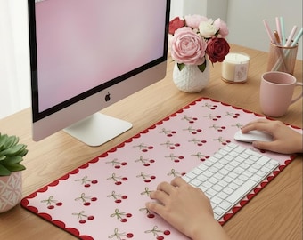 Alfombrilla de escritorio con estampado de cerezas, de tela. Alfombrilla grande antideslizante para ratón que también sirve como alfombrilla para teclado. Accesorios de escritorio. Alfombrilla de escritorio para artistas del Reino Unido.