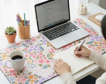 Alfombrilla de escritorio floral. Alfombrilla de ratón con diseño floral. Alfombrilla de escritorio estética. Alfombrilla de ratón extragrande, suave y antideslizante, también sirve como alfombrilla para teclado. Accesorios de escritorio.