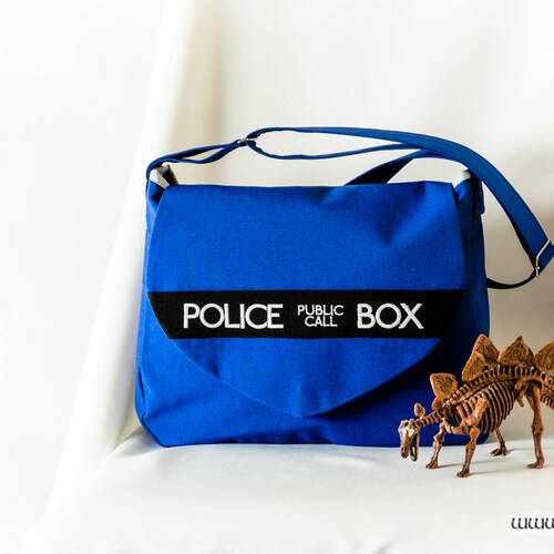Doctor Who Crossbody Shoulder Bag With Flap - Tardis, Police Box