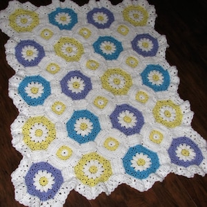 CROCHET PATTERN - Lacy Daisy Octagon Granny Baby Afghan Crochet Pattern / Crochet Flower Afghan / Crochet Flower Blanket / Daisy Blanket