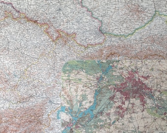 Könnte beinhalten: Eine alte Karte von Deutschland mit dem Titel "Deutsches Reich. Bl. 4." Die Karte zeigt die Gegend um Berlin mit einer detaillierten Einlagekarte der Stadt selbst. Die Karte ist in Schwarz, Rot, Blau und Grün auf weißem Hintergrund gedruckt.