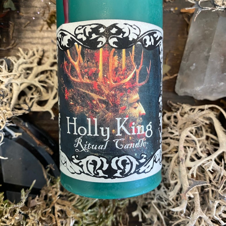 Holly King Ritual Yule Candle image 3