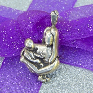 Vintage Nursing New Mother Mom & Newborn Baby Child Toddler Modernist Sterling Silver Pendant