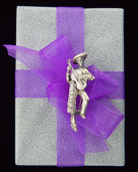Pre-Loved Spanish Classical Guitarist Guitarrista Española Sterling Silver Brooch