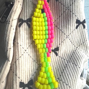 Beaded fish bag charm / keychain