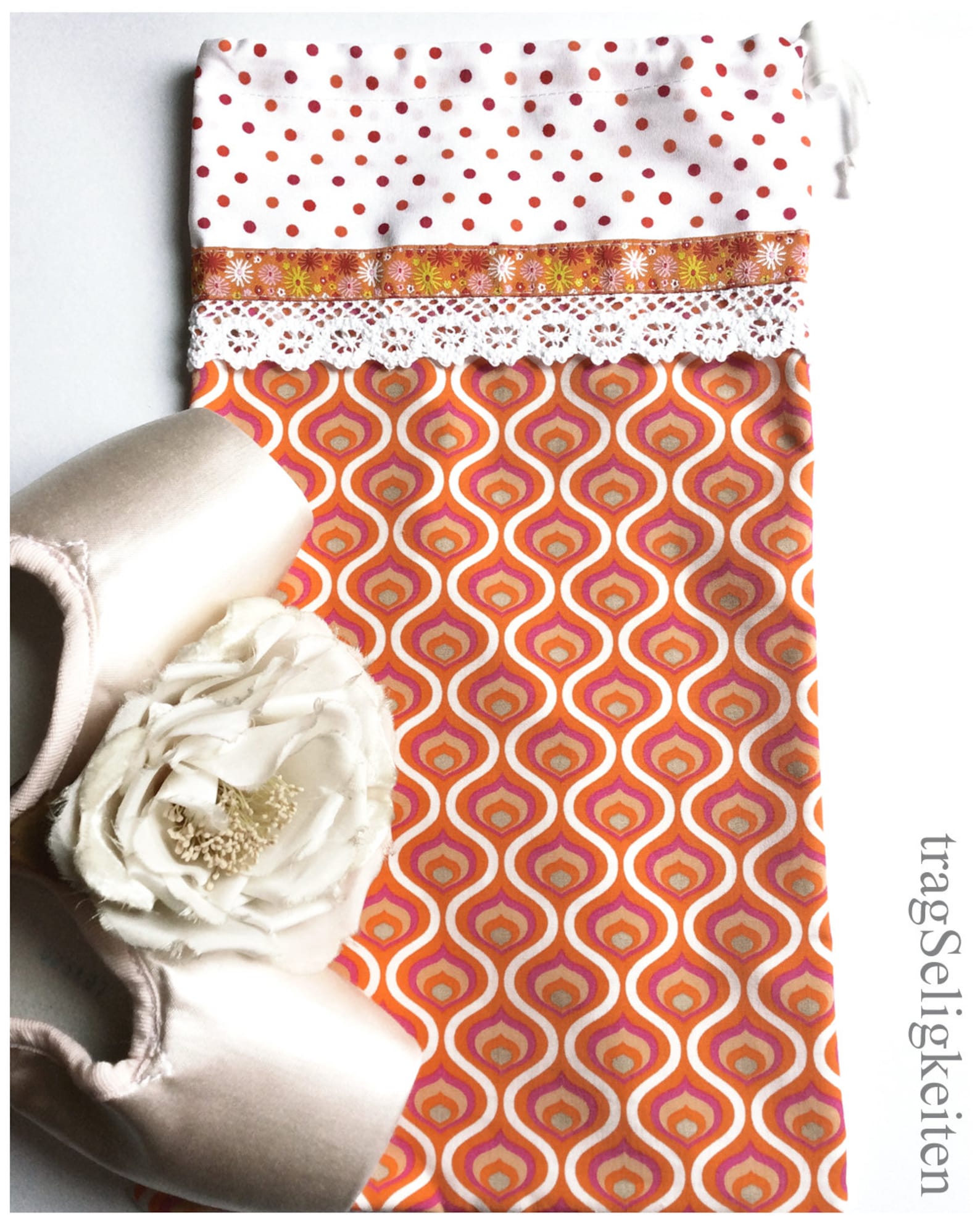 pointe shoe bag, orange and white, m, ballet bag, dance shoe bag, dance gift, ballet gift, pointe shoe accessories, dance access