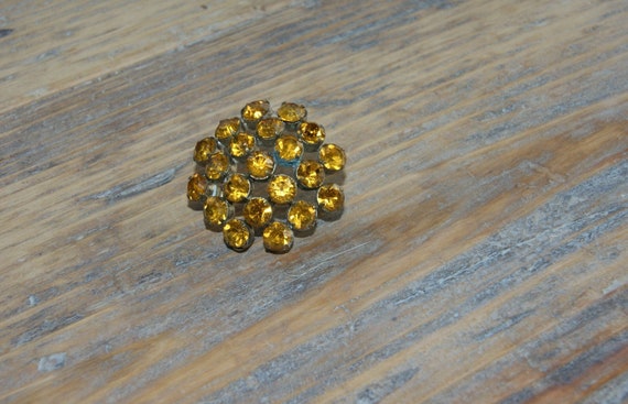 Gold Coloured Glass Brooch - image 1