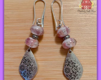 ラベンダーヘイズ フローラル ローラ フープピアス - Etsy 日本