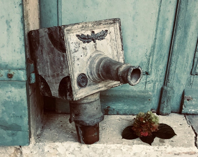 Utterly sublime antique French early 17th century château fountain spout handmade in solid lead - antique garden fountain