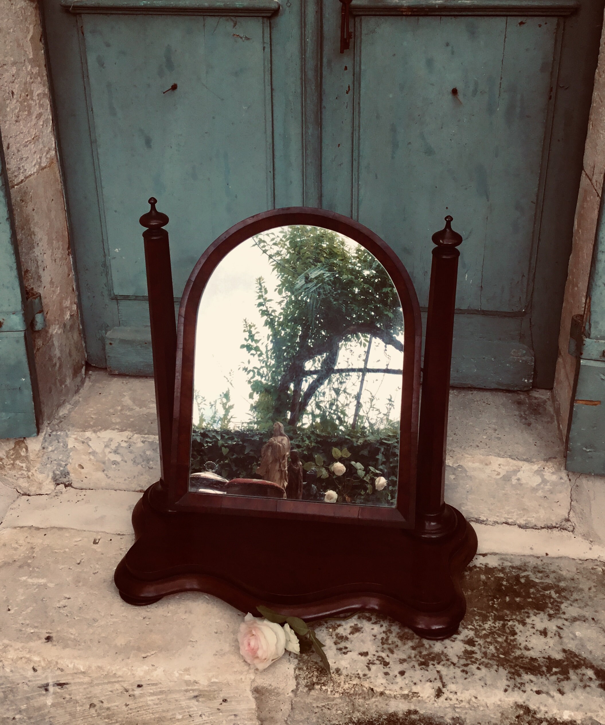 A Beautiful Antique Mahogany Free Standing Dressing Table Mirror Of